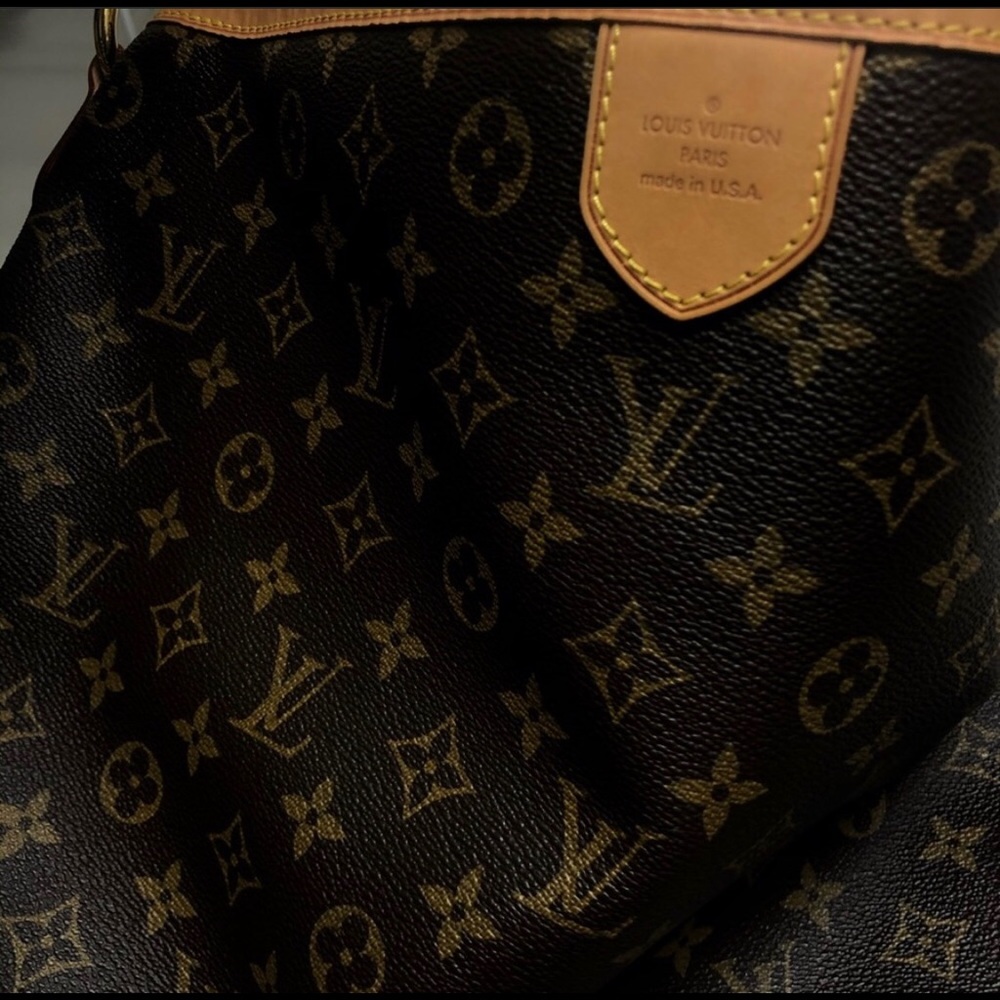 Like new Louis Vuitton tote bag